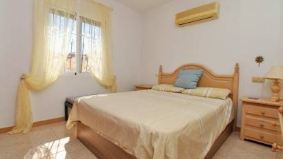 Reventa - Villa -
Villamartin - Villamartín