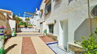 Reventa - Villa -
Villamartin - Villamartín