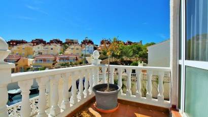 Reventa - Villa -
Villamartin - Villamartín