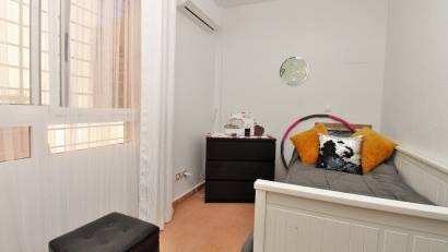 Resale - Townhouse -
Villamartin - Villamartín
