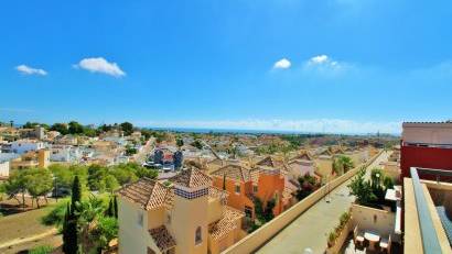 Resale - Townhouse -
Villamartin - Villamartín