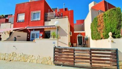 Resale - Townhouse -
Villamartin - Villamartín
