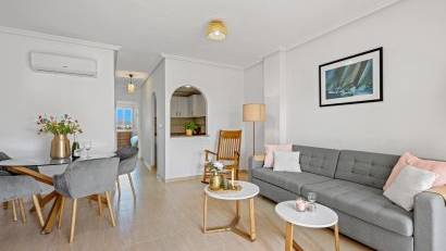 Resale - Apartment -
Daya Nueva