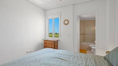 Resale - Apartment -
Daya Nueva