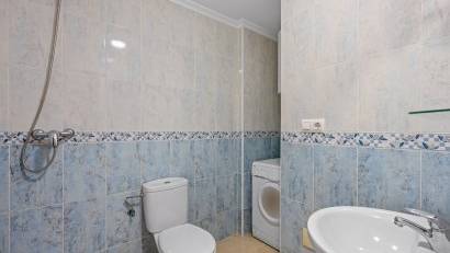 Resale - Apartment -
Daya Nueva