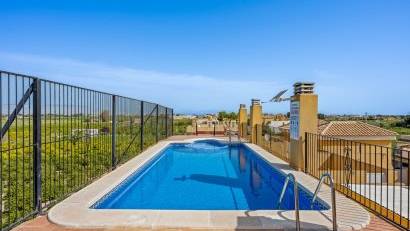 Resale - Apartment -
Daya Nueva