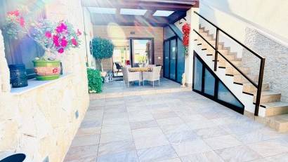Återförsäljning - Semi detached -
Los Montesinos - La Herada