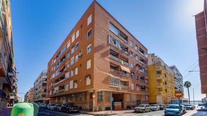 Återförsäljning - Apartment -
Torrevieja - Playa del Acequión