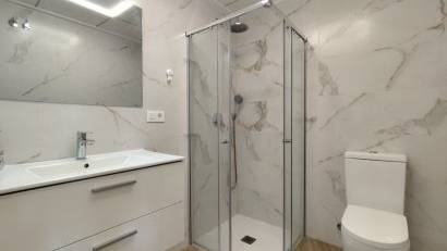Återförsäljning - Apartment -
Villamartin - Villamartín