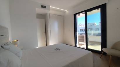 Återförsäljning - Apartment -
Villamartin - Villamartín