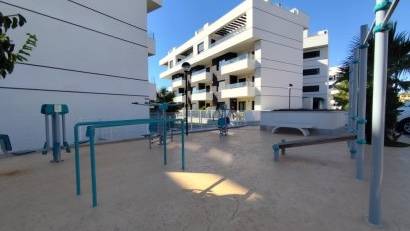 Återförsäljning - Apartment -
Villamartin - Villamartín
