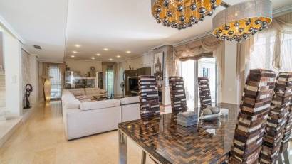 Återförsäljning - Villa -
Torrevieja - Torre la mata