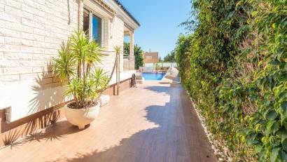 Återförsäljning - Villa -
Torrevieja - Torre la mata