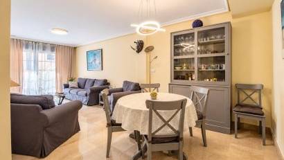 Resale - Apartment -
Torrevieja