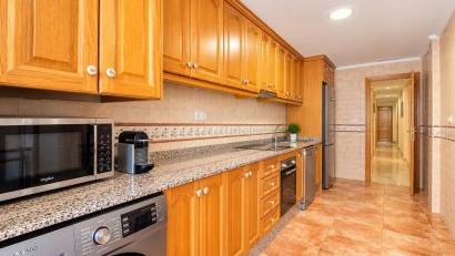 Resale - Apartment -
Torrevieja