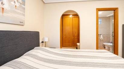 Resale - Apartment -
Torrevieja