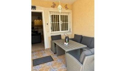 Resale - Apartment -
Villamartin - La Andaluza