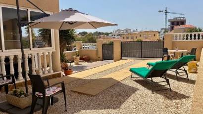 Resale - Apartment -
Villamartin - La Andaluza