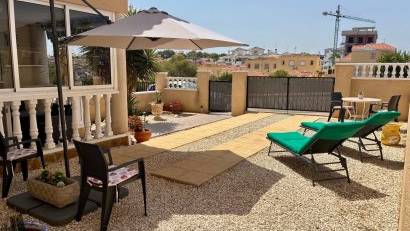 Resale - Apartment -
Villamartin - La Andaluza