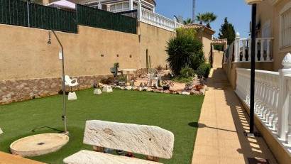 Resale - Apartment -
Villamartin - La Andaluza