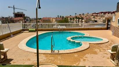 Resale - Apartment -
Villamartin - La Andaluza