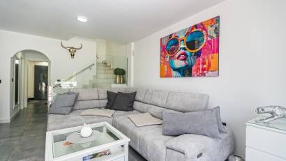 Reventa - Quad House -
Mil Palmeras - Riomar