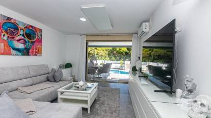 Reventa - Quad House -
Mil Palmeras - Riomar