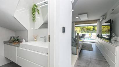 Reventa - Quad House -
Mil Palmeras - Riomar