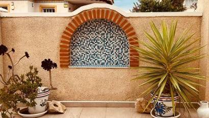 Återförsäljning - Villa -
Villamartin - Costa Blanca