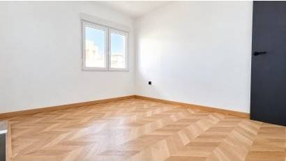 Reventa - Apartment / Duplex -
Torrevieja