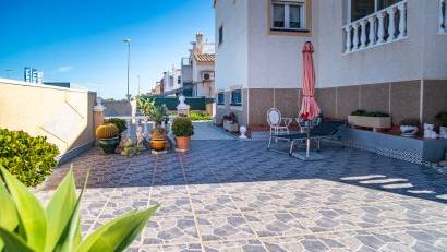 Återförsäljning - Villa -
Orihuela Costa - Los Altos