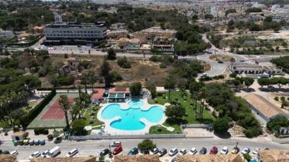 Återförsäljning - Radhus -
Torrevieja - Lago jardin