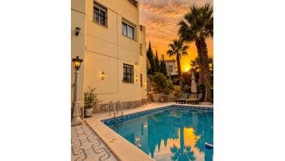 Återförsäljning - Villa -
Dehesa De Campoamor - Las Ramblas Golf