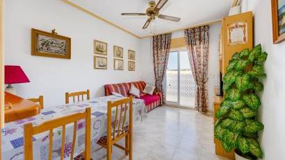 Återförsäljning - Apartment -
Torrevieja - Playa del Acequión