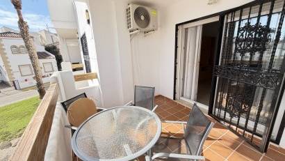 Återförsäljning - Apartment -
Villamartin - Villamartín