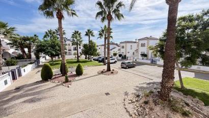 Återförsäljning - Apartment -
Villamartin - Villamartín