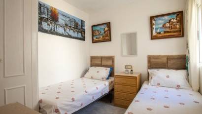 Återförsäljning - Apartment -
Orihuela Costa - Los Almendros-La Florida