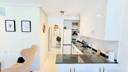 Återförsäljning - Semi detached -
Daya Nueva