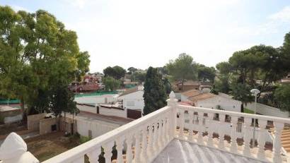 Återförsäljning - Villa -
Torrevieja - Los Balcones