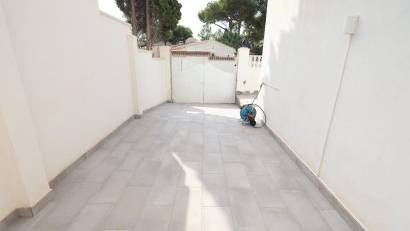 Återförsäljning - Villa -
Torrevieja - Los Balcones