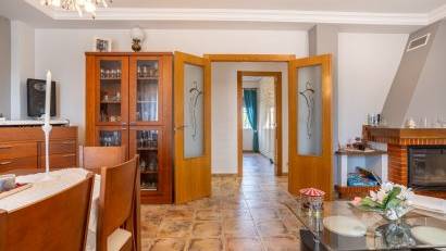 Återförsäljning - Detached villa -
Elche - La Hoya