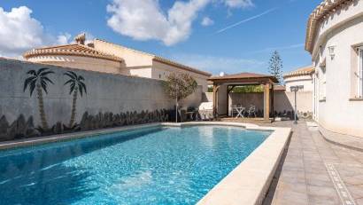 Återförsäljning - Villa -
Orihuela Costa - Playa Flamenca