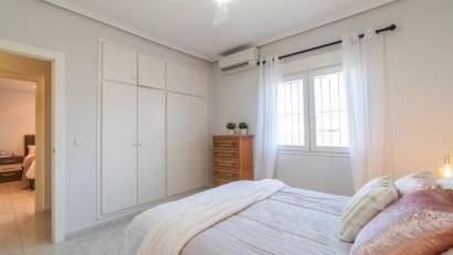 Återförsäljning - Villa -
Orihuela Costa - Playa Flamenca