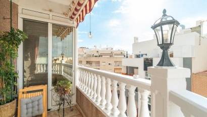 Återförsäljning - Apartment -
Torrevieja - Centro