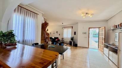 Återförsäljning - Villa -
Rojales - Ciudad Quesada