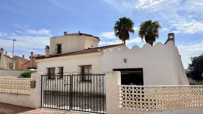 Återförsäljning - Villa -
Rojales - Ciudad Quesada