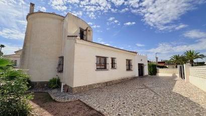 Återförsäljning - Villa -
Rojales - Ciudad Quesada