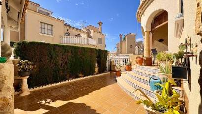 Återförsäljning - Radhus -
Orihuela Costa - Playa Flamenca