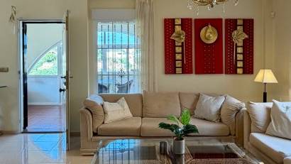 Resale - Villa -
Orihuela Costa