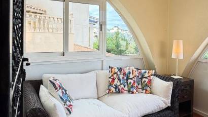 Resale - Villa -
Orihuela Costa